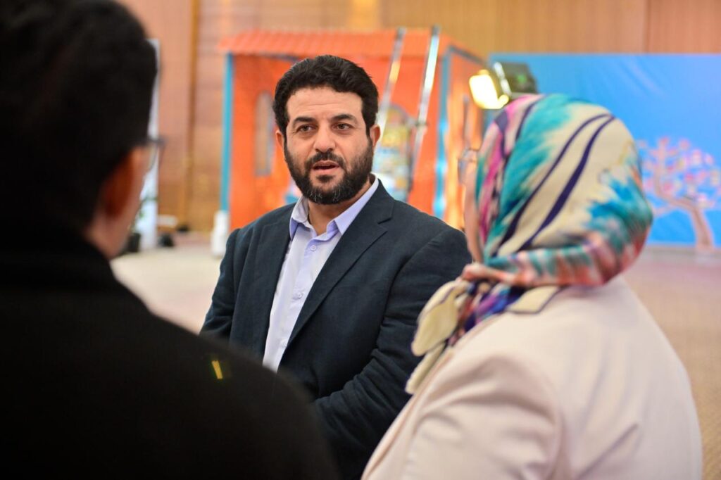 cfb9153a-b637-4995-b7de-70ff14e31c9f